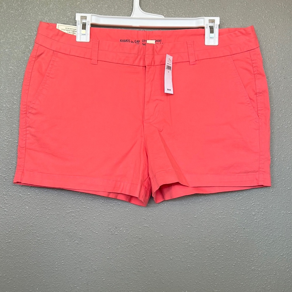 NWT GAP The City Shorts Size 12 Coral color